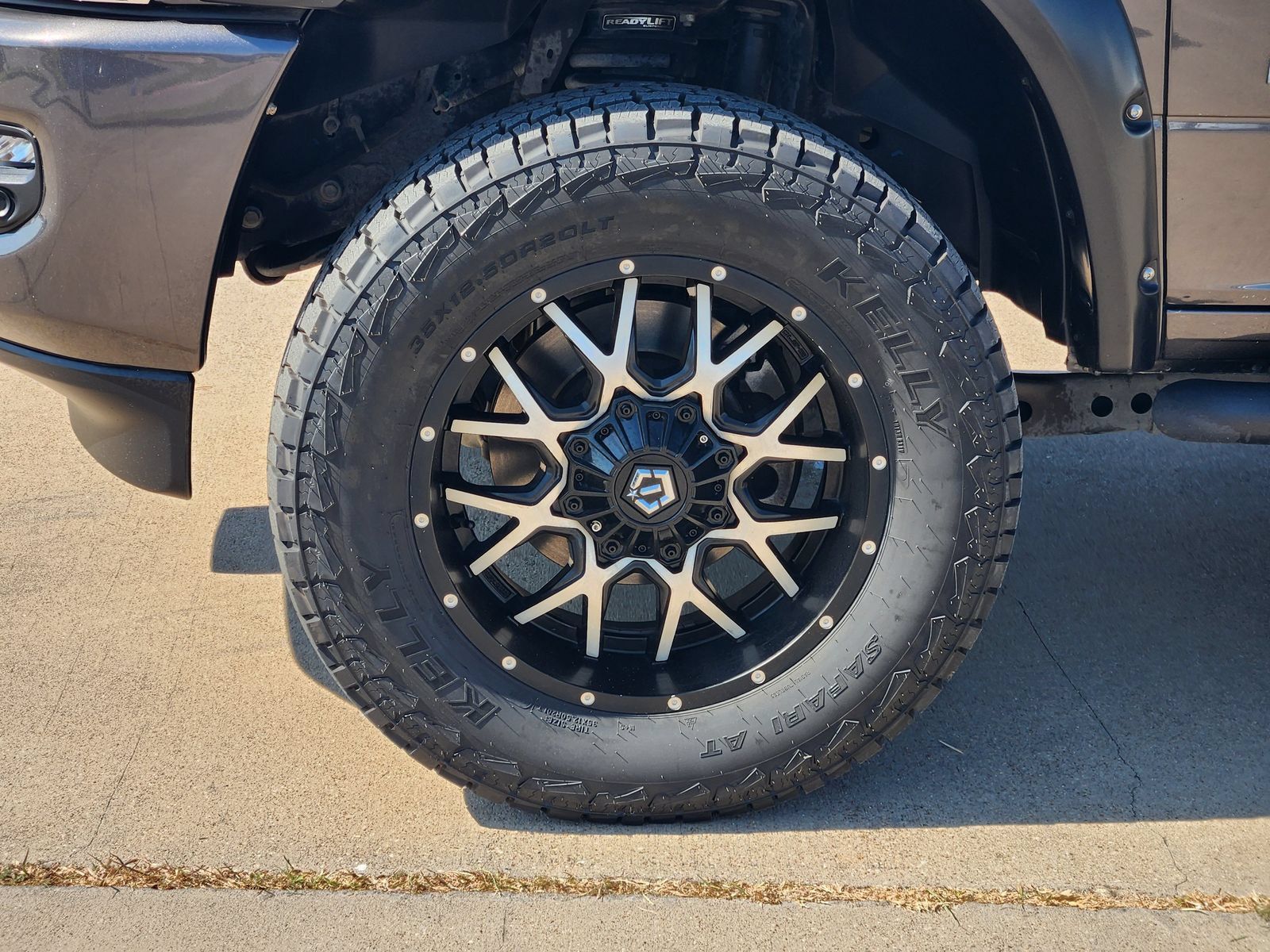 Used 2023 RAM 3500 Laramie AWD/4WD image 10