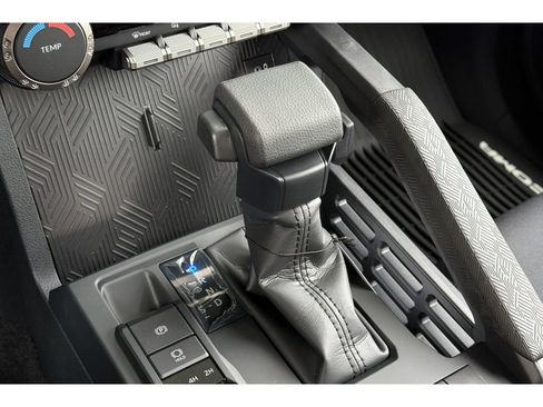 New 2026 Toyota Tacoma SR5 AWD/4WD image 22