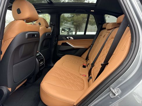 New 2026 BMW X5 xDrive40i w/ Premium Package image 15