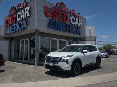 Used 2025 Nissan Rogue SV
