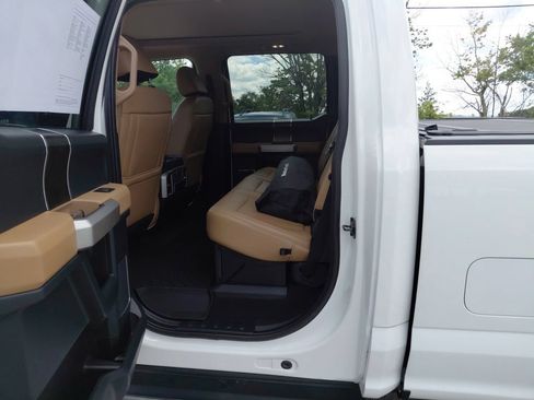 Used 2022 Ford F350 Lariat w/ Lariat Ultimate Package AWD/4WD image 27