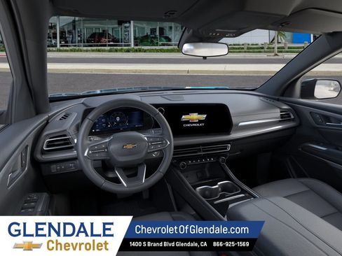 New 2026 Chevrolet Traverse LT w/ LPO, Floor Liner Package FWD image 15