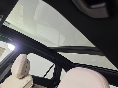 New 2027 Mercedes-Benz GLC 300 image 9