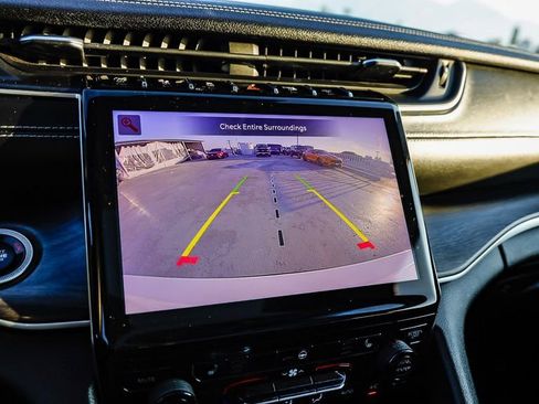 Used 2021 Jeep Grand Cherokee L Limited image 30