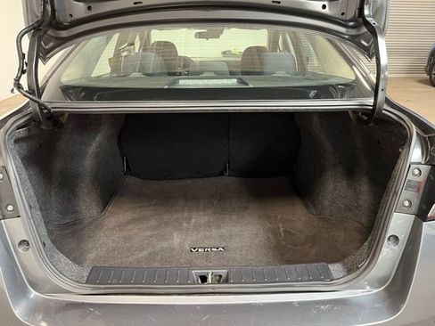 Used 2024 Nissan Versa SR FWD image 14