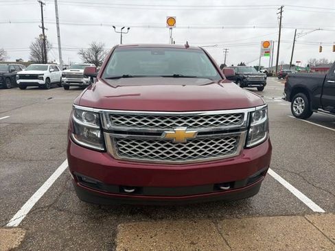 Used 2018 Chevrolet Tahoe LT w/ LT Signature Package image 8