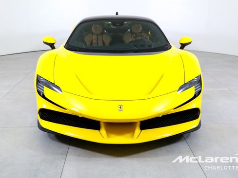 Used 2022 Ferrari SF90 Stradale AWD/4WD image 4