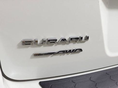 Used 2023 Subaru Crosstrek 2.5i Limited w/ Moonroof Package AWD/4WD image 9