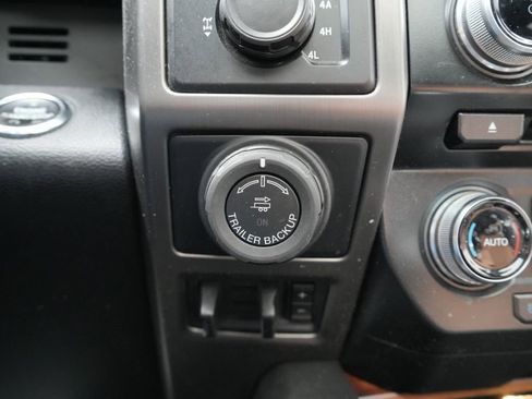 Used 2016 Ford F150 Limited image 39