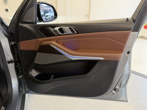 Used 2024 BMW X5 xDrive40i w/ M Sport Package image 51