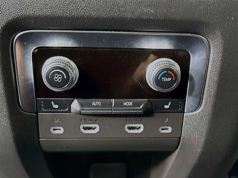 Used 2024 GMC Yukon Denali Ultimate image 27