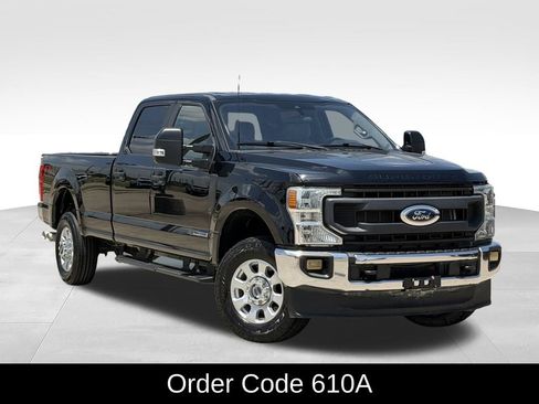 Used 2022 Ford F350 XL w/ Power Equipment Group AWD/4WD image 2