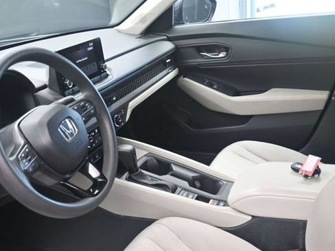 Used 2024 Honda Accord EX image 14