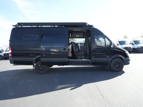 Used 2015 Mercedes-Benz Sprinter 2500 image 6