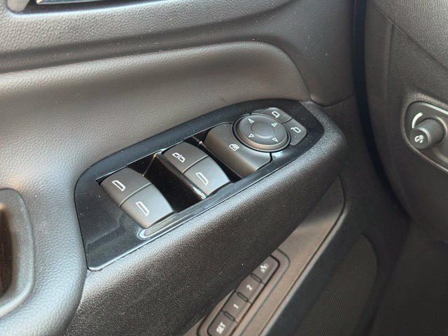 Used 2024 Chevrolet Equinox Premier AWD/4WD image 34