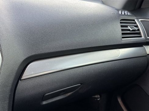 Used 2019 Ford Explorer XLT w/ Equipment Group 201A image 56