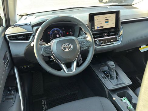 New 2026 Toyota Corolla Cross LE FWD image 18