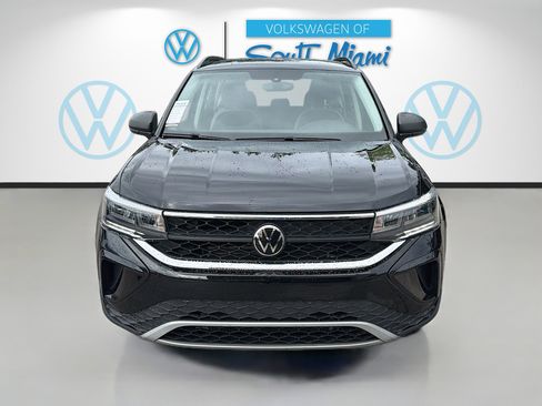 Used 2023 Volkswagen Taos S image 2
