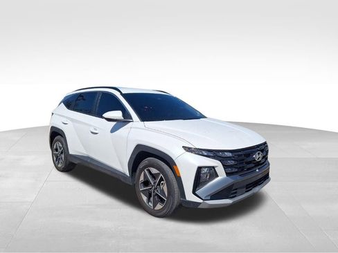 Used 2025 Hyundai Tucson SEL FWD image 8