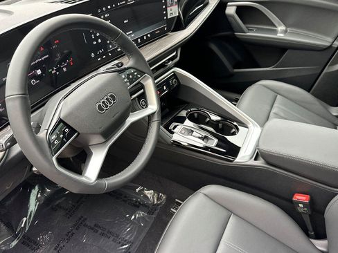 New 2025 Audi Q5 Premium image 9