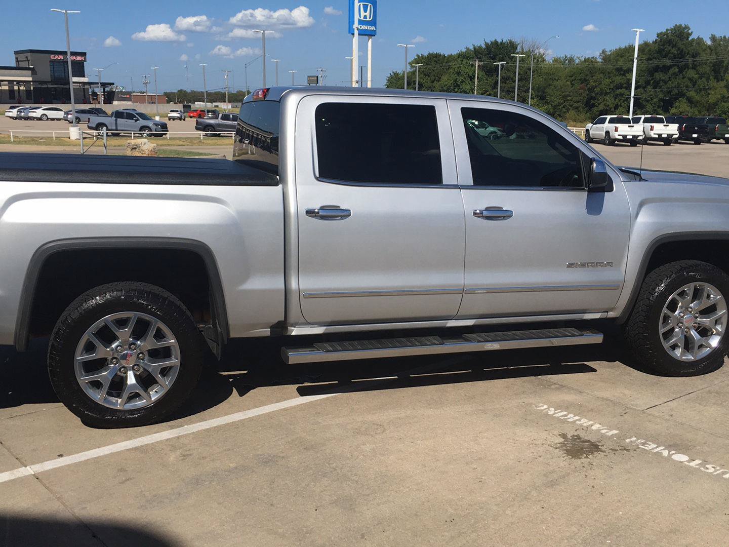 Used 2018 GMC Sierra 1500 SLT w/ SLT Premium Package RWD image 16