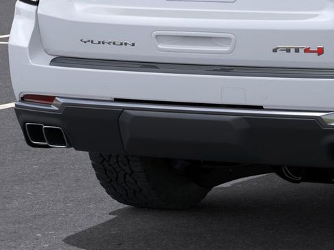 New 2026 GMC Yukon AT4 AWD/4WD image 14