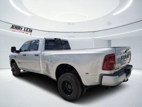 New 2026 RAM 3500 Big Horn AWD/4WD image 5