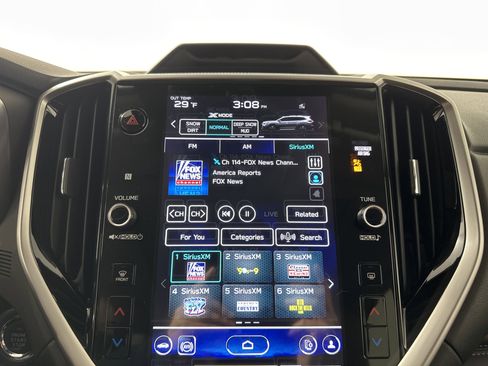 Used 2025 Subaru Ascent Touring image 16