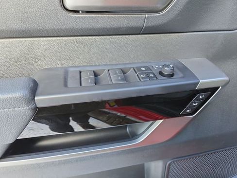 Used 2025 Toyota Tundra Limited image 16