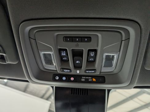 Used 2025 GMC Sierra 2500 Denali w/ Denali Reserve Package image 30