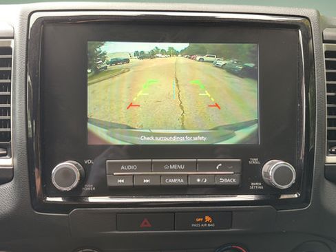 Used 2023 Nissan Frontier SV w/ Technology Package AWD/4WD image 21