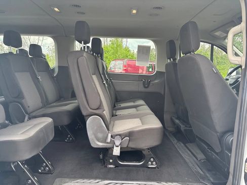 Used 2025 Ford Transit 350 XLT RWD image 13
