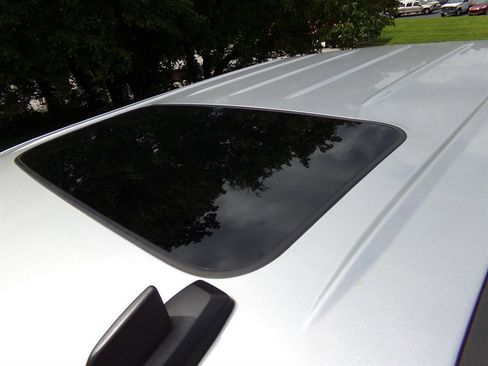 Used 2018 GMC Sierra 1500 SLT image 12