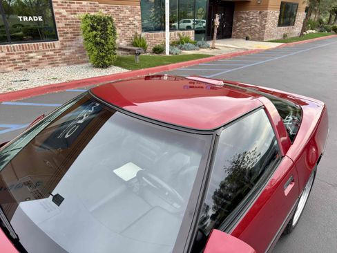 Used 1990 Chevrolet Corvette Coupe image 19