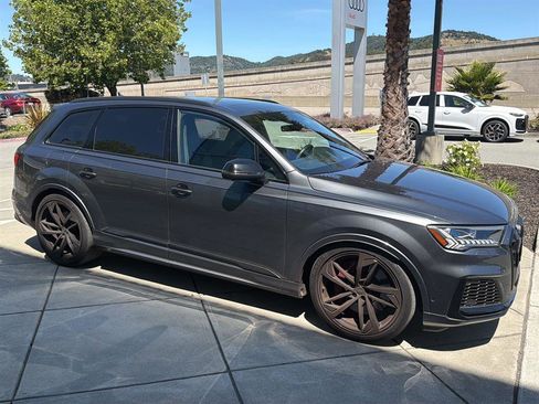 Used 2023 Audi SQ7 Prestige AWD/4WD image 4