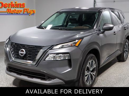 Used 2022 Nissan Rogue SV FWD image 1
