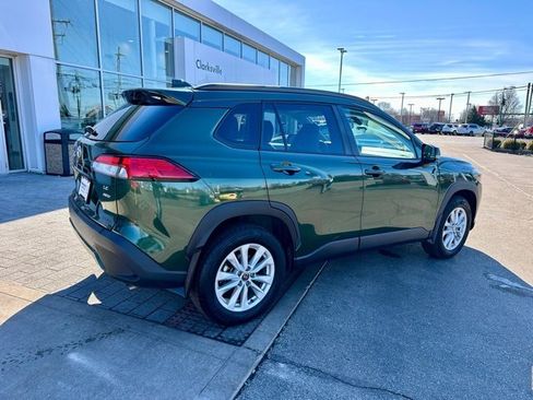 Used 2022 Toyota Corolla Cross LE image 7