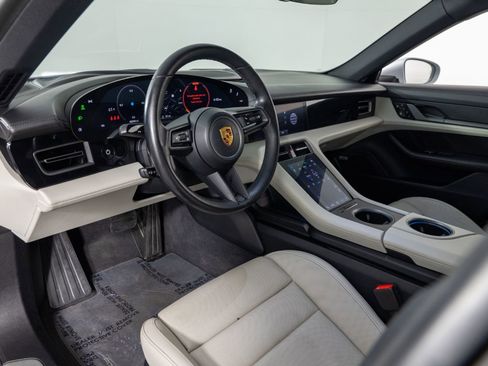 Used 2021 Porsche Taycan 4S w/ Premium Package image 12