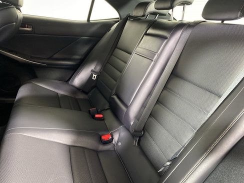 Used 2017 Lexus IS 300 AWD image 13