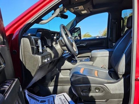 Used 2024 GMC Sierra 2500 AT4 w/ AT4 Premium Plus Package image 21