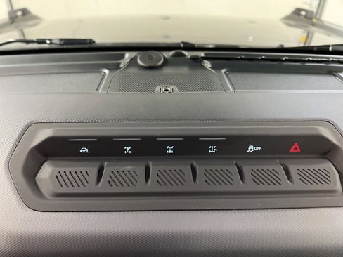 New 2026 Ford Bronco Badlands image 25