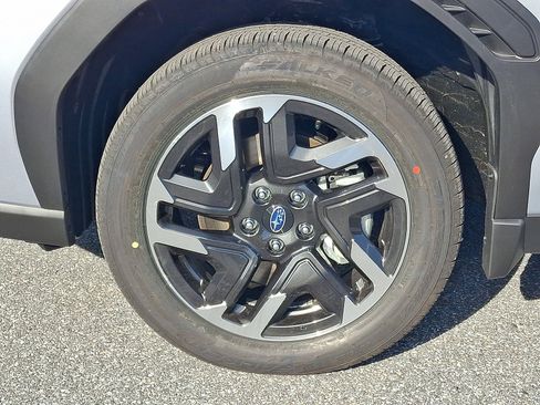 New 2025 Subaru Forester Limited image 5