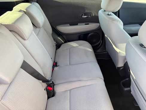 Certified 2020 Honda HR-V LX image 18