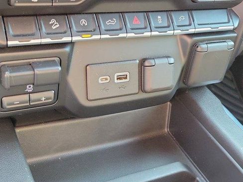 Used 2020 Chevrolet Silverado 1500 RST w/ All-Star Edition image 31