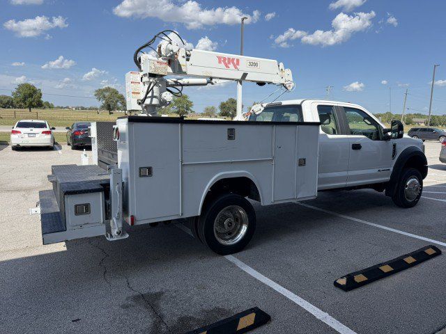 Used 2017 Ford F450 XL w/ Power Equipment Group AWD/4WD image 3