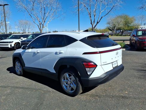 New 2026 Hyundai Kona SE image 4