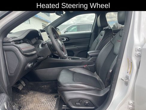 Used 2023 Jeep Compass Trailhawk w/ Trailhawk Convenience Group image 13