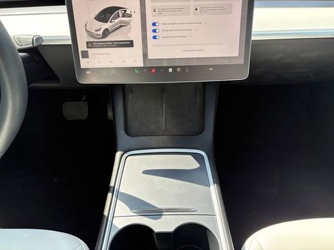 Used 2023 Tesla Model 3 Standard Range RWD image 11
