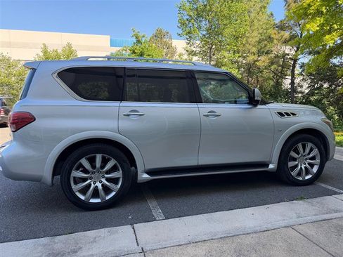 Used 2014 INFINITI QX80 4WD w/ Theater Package image 19