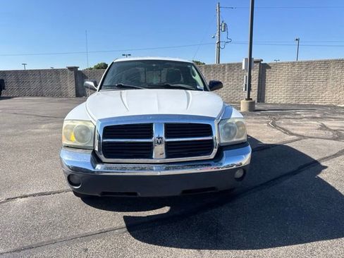 Used 2005 Dodge Dakota SLT AWD/4WD image 2